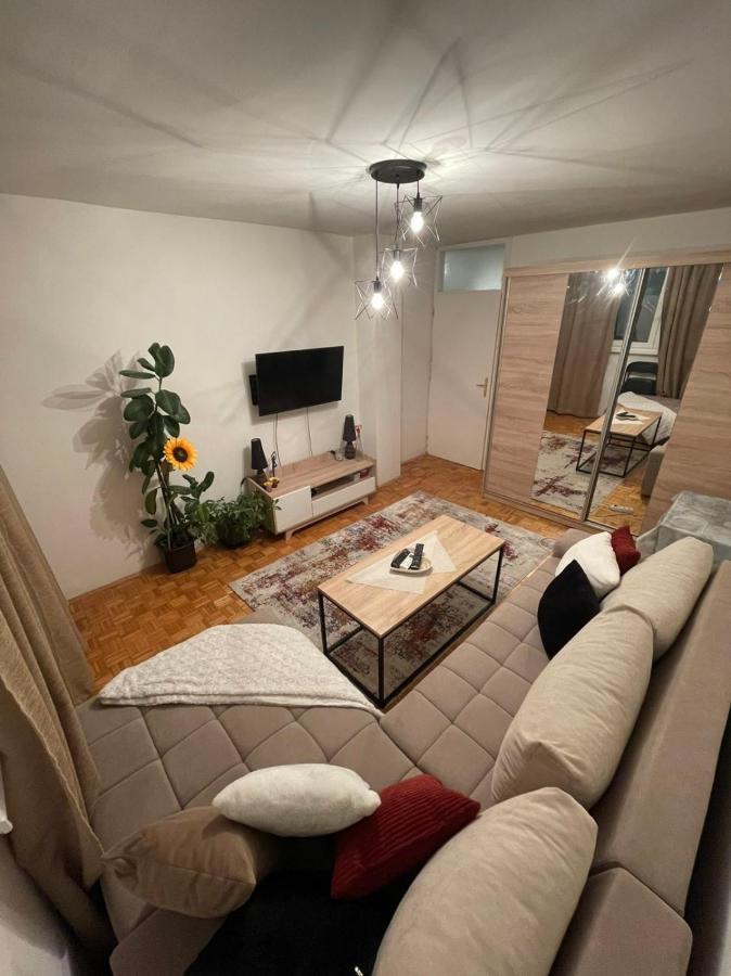 Feel Like Home Sarajevo Exterior foto